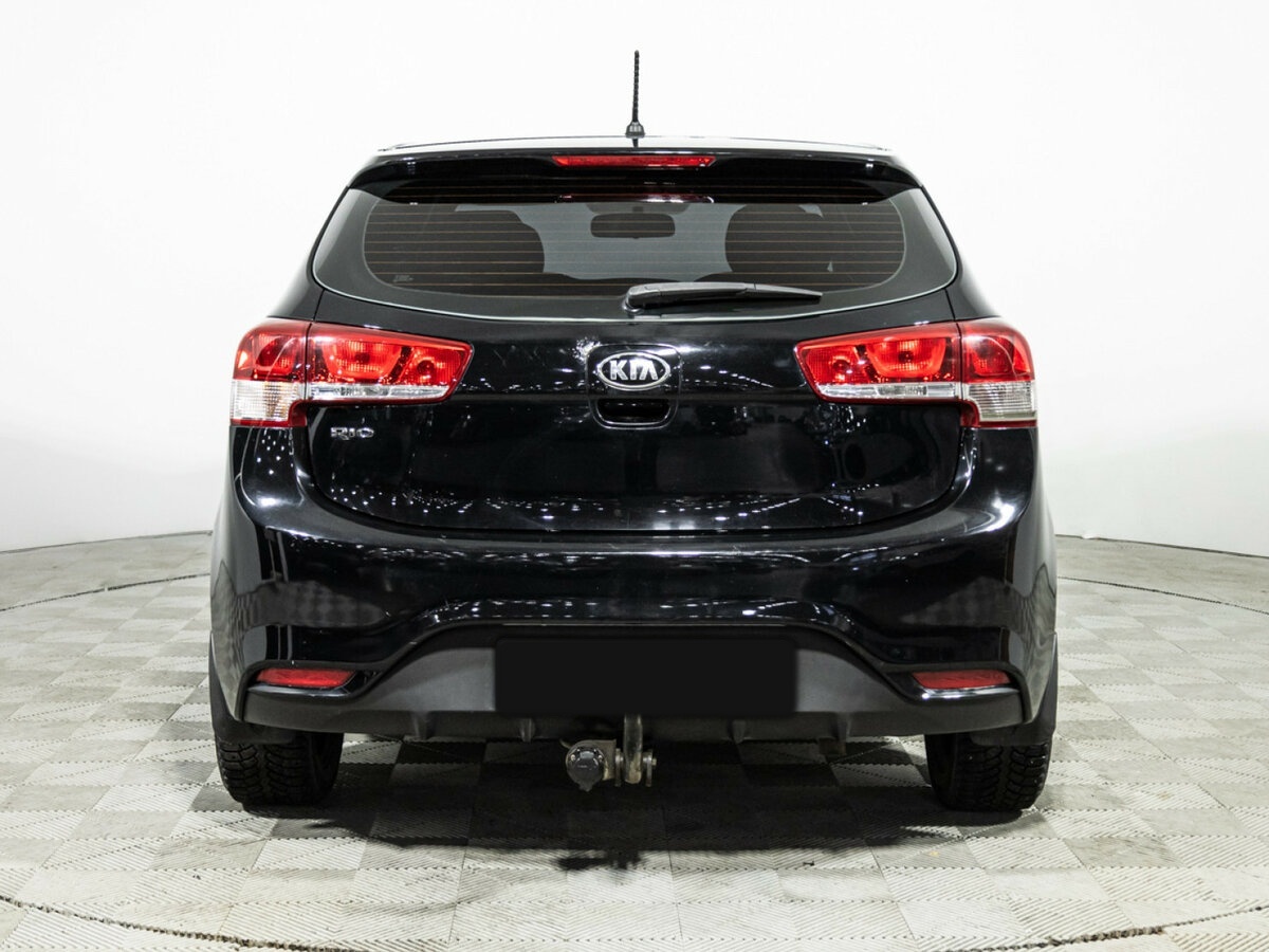 Kia Rio с пробегом — 2015 год. Фото: #5