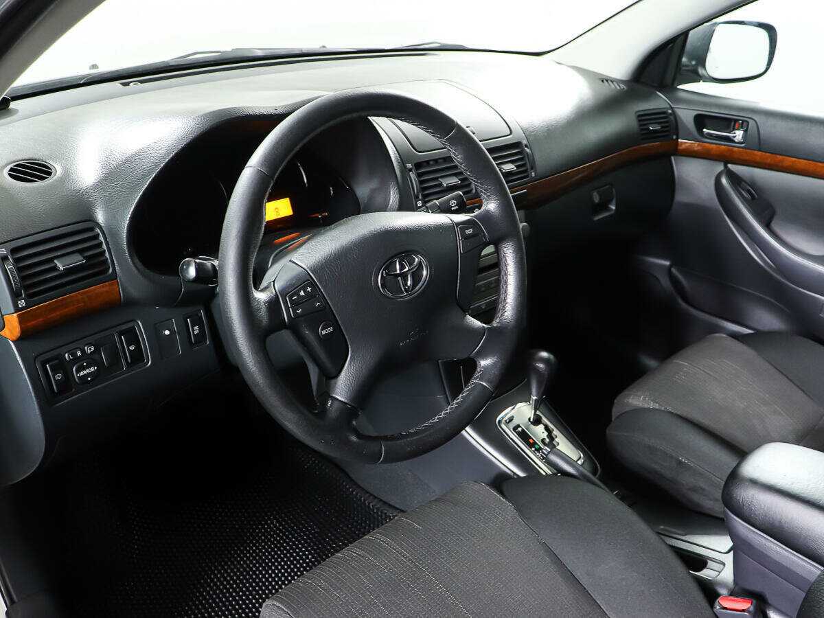 Toyota Avensis с пробегом — 2007 год. Фото: #11