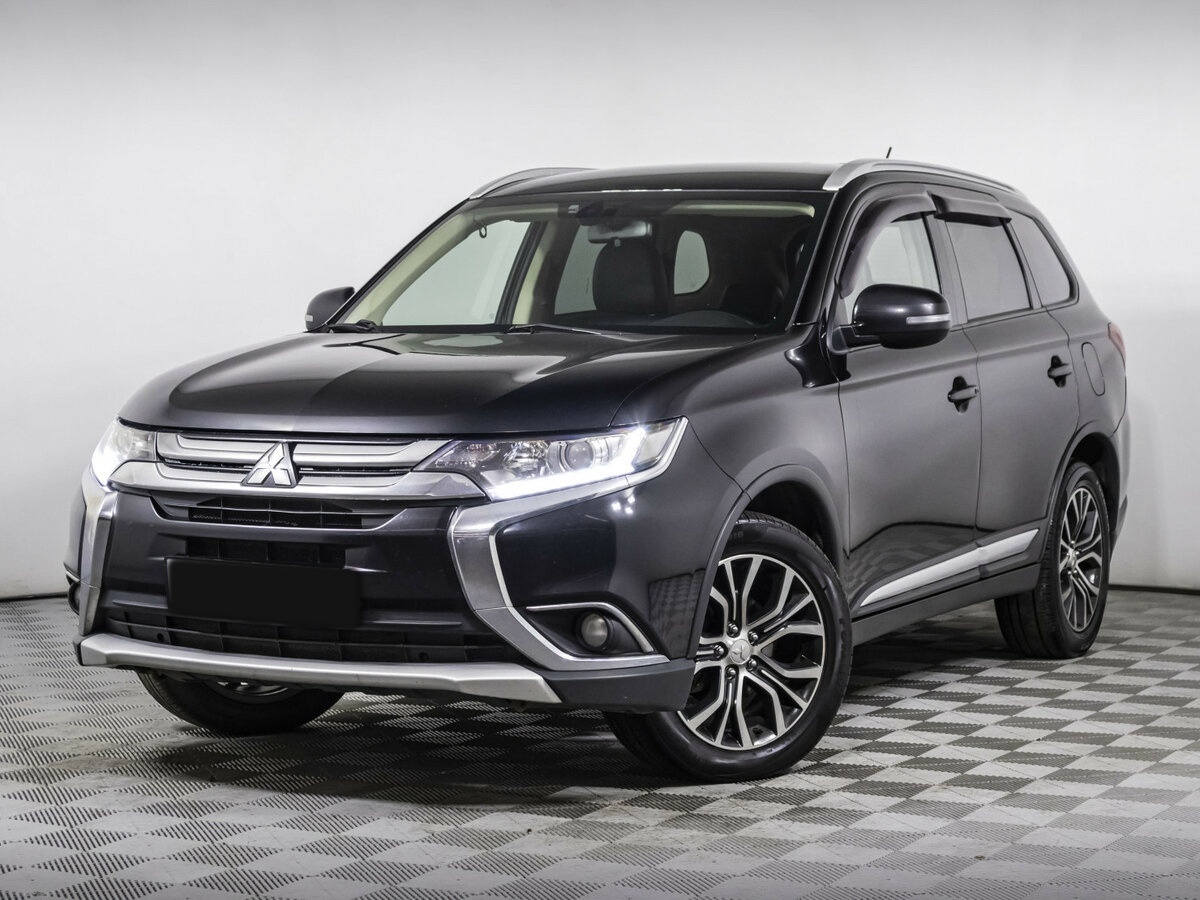 Mitsubishi Outlander с пробегом — 2015 год. Фото: #0