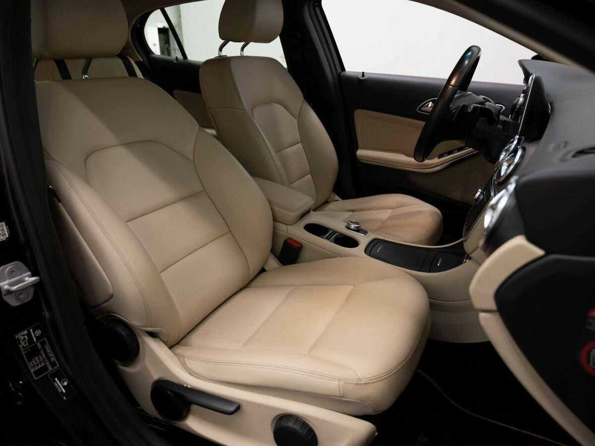 Mercedes-Benz GLA с пробегом — 2015 год. Фото: #10