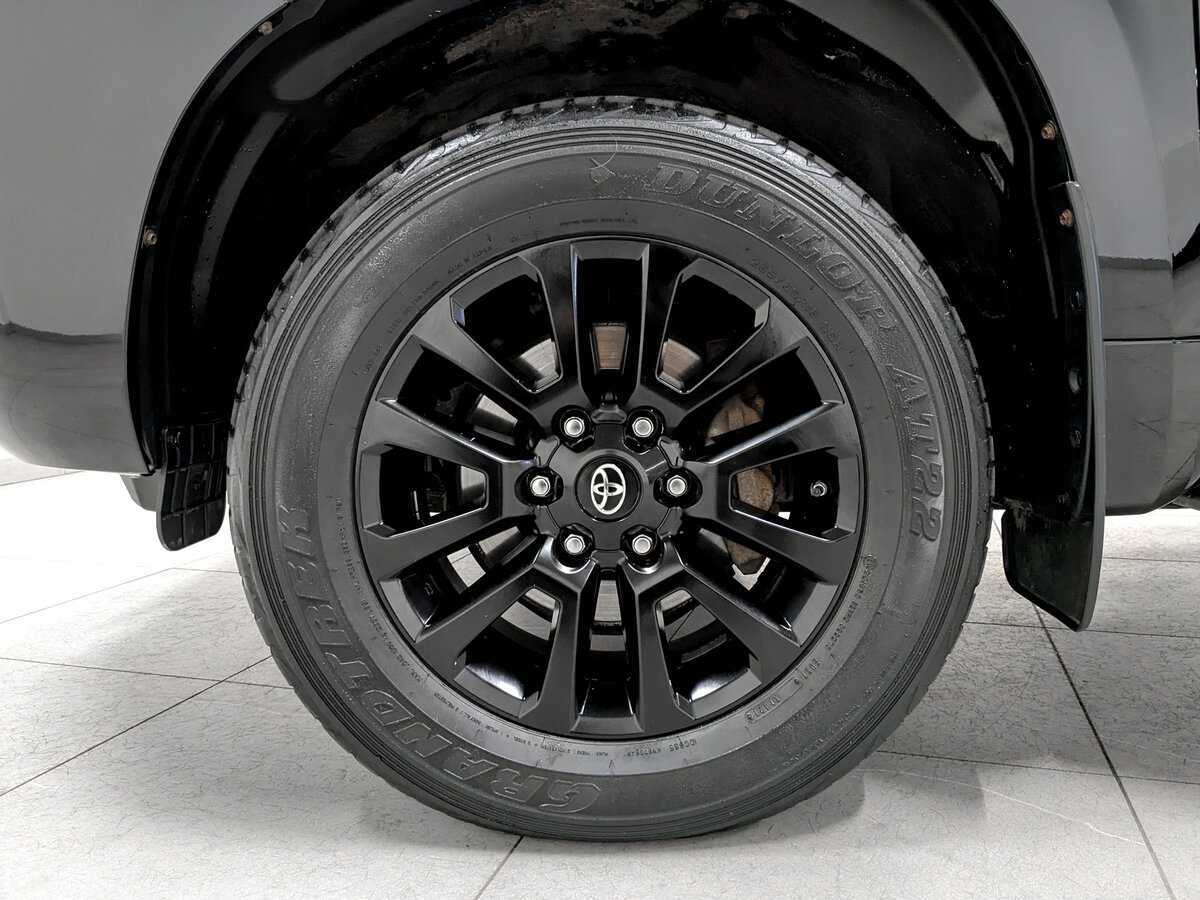 Toyota Land Cruiser Prado с пробегом — 2021 год. Фото: #17