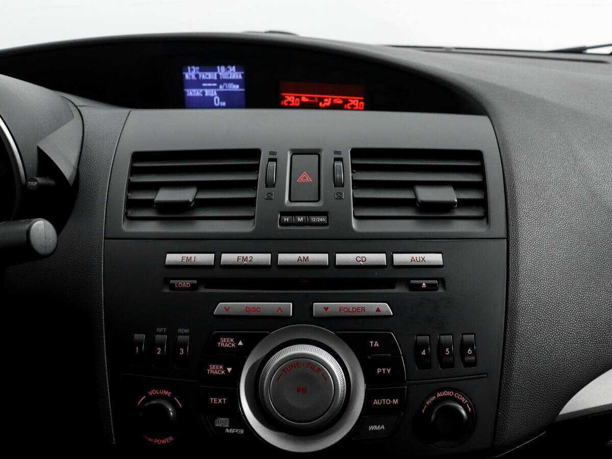 Mazda 3 с пробегом — 2010 год. Фото: #13
