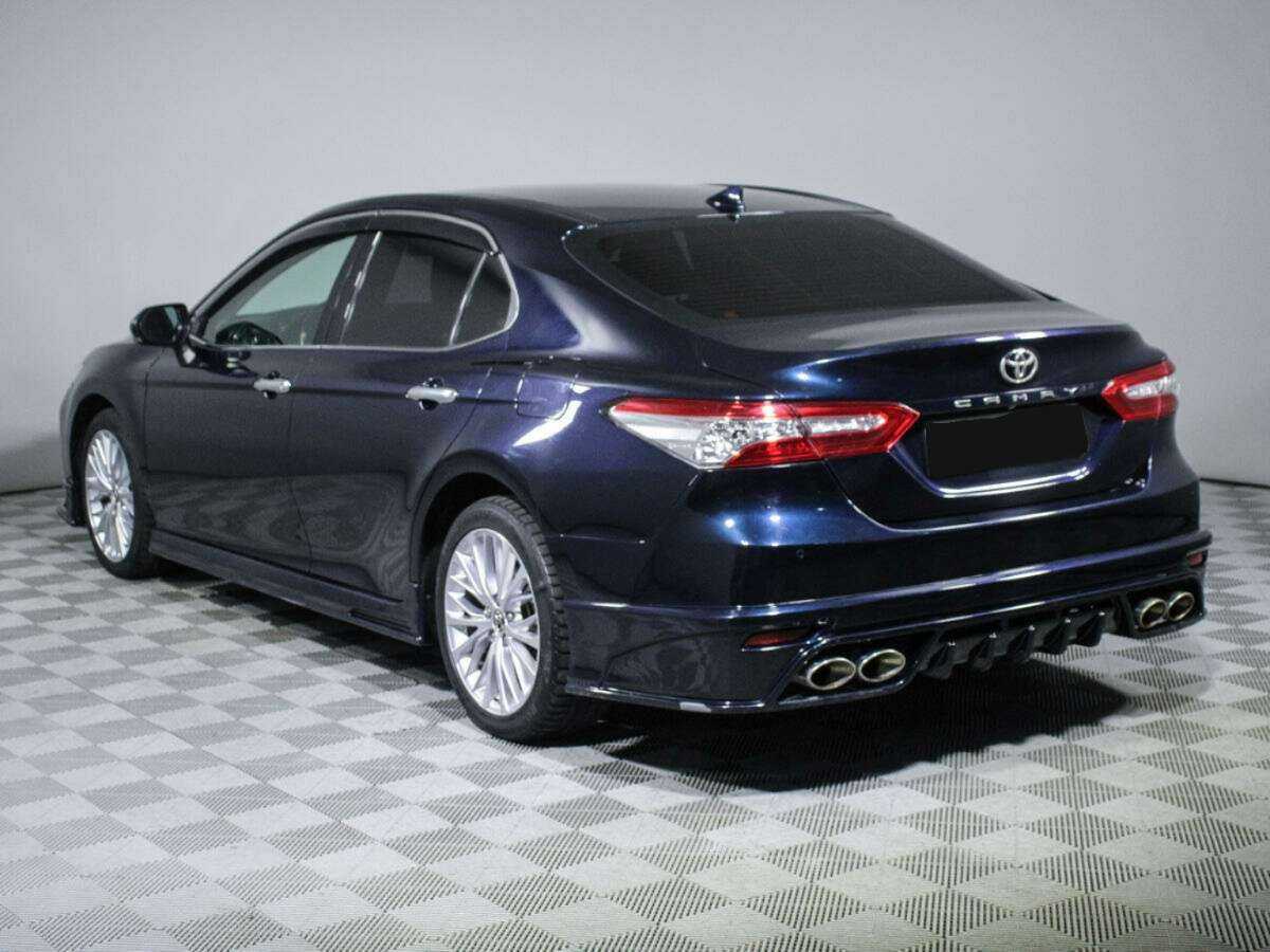 Toyota Camry с пробегом — 2018 год. Фото: #4