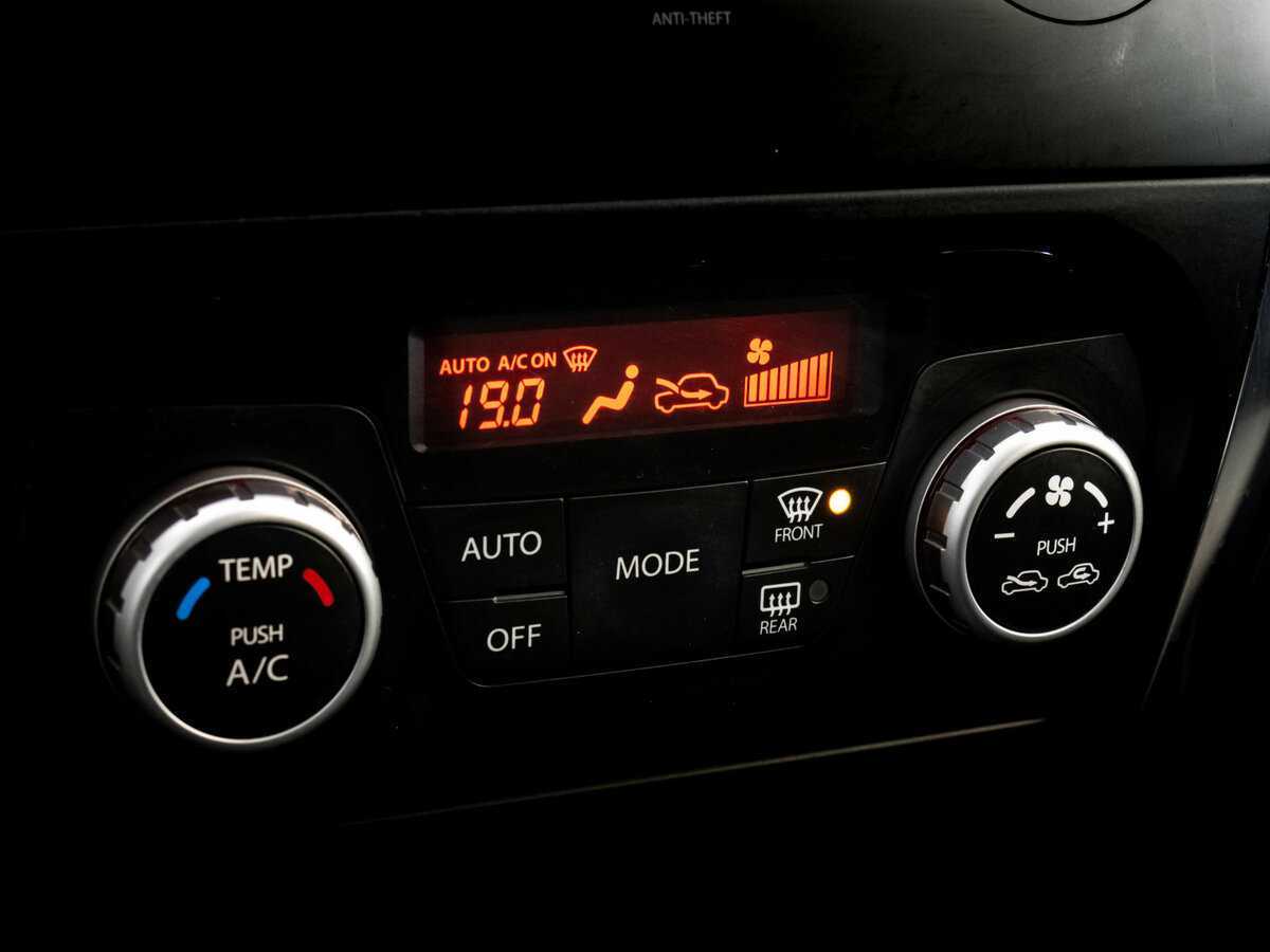 Suzuki SX4 с пробегом — 2011 год. Фото: #11