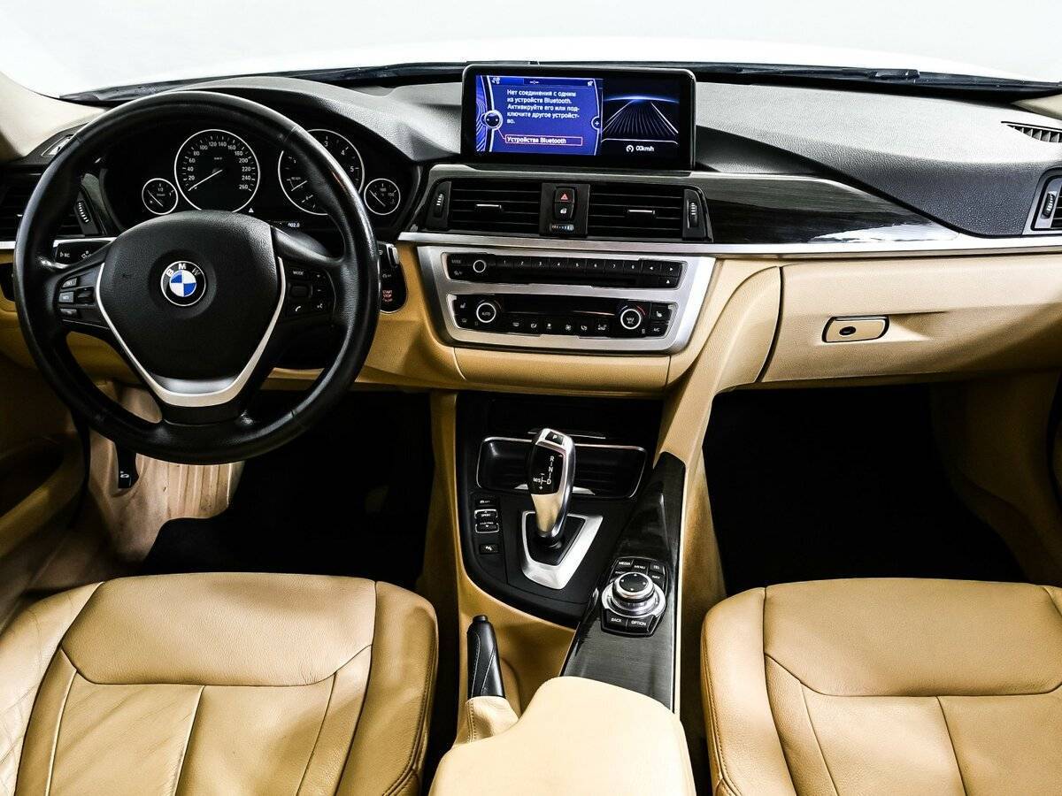 BMW 3 серии с пробегом — 2013 год. Фото: #10