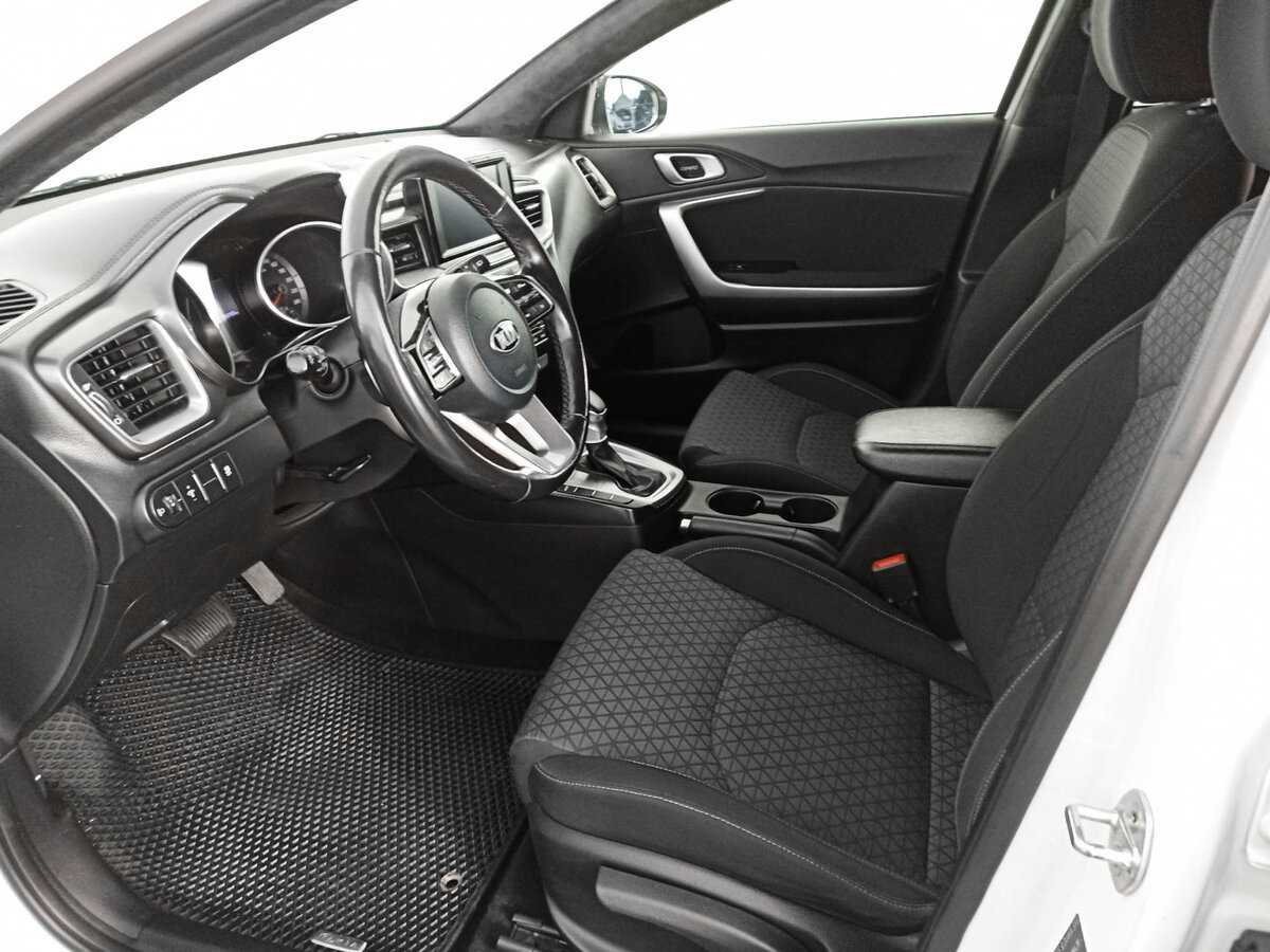 Kia Ceed с пробегом — 2018 год. Фото: #13