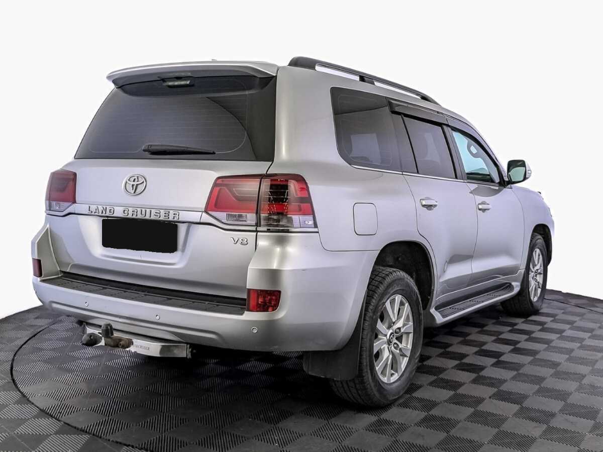 Toyota Land Cruiser с пробегом — 2016 год. Фото: #4