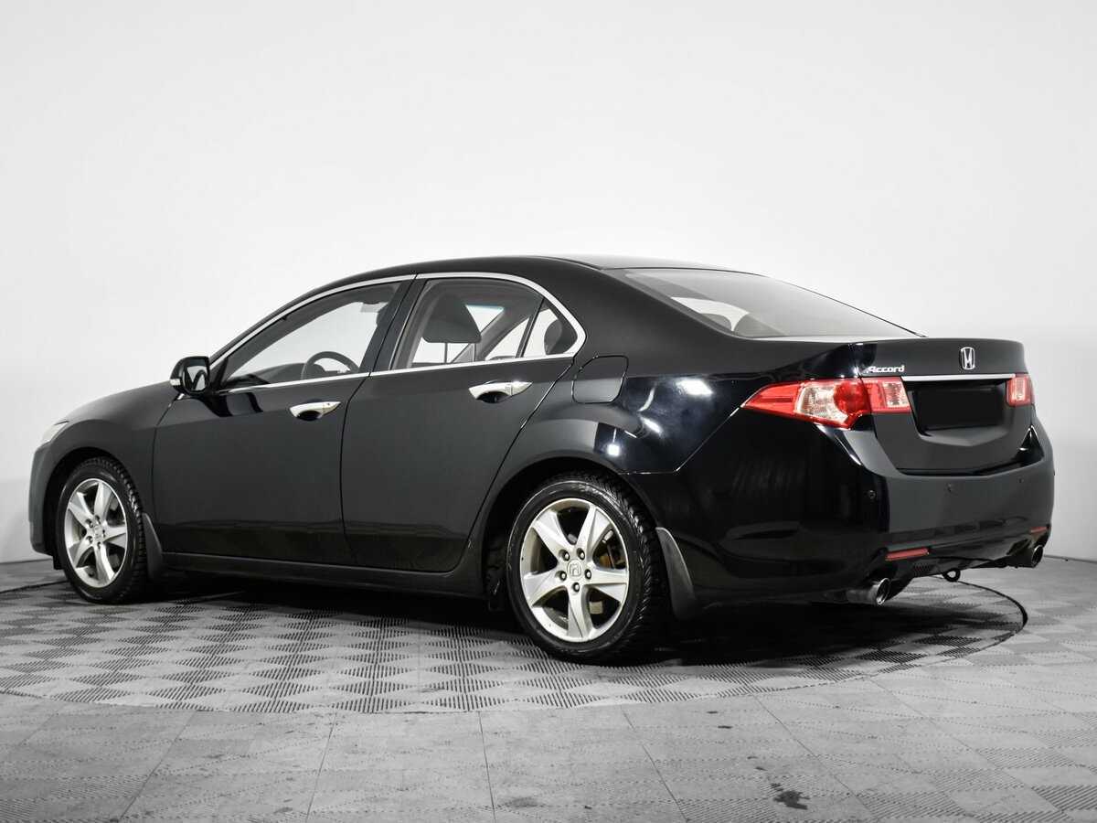 Honda Accord с пробегом — 2012 год. Фото: #6