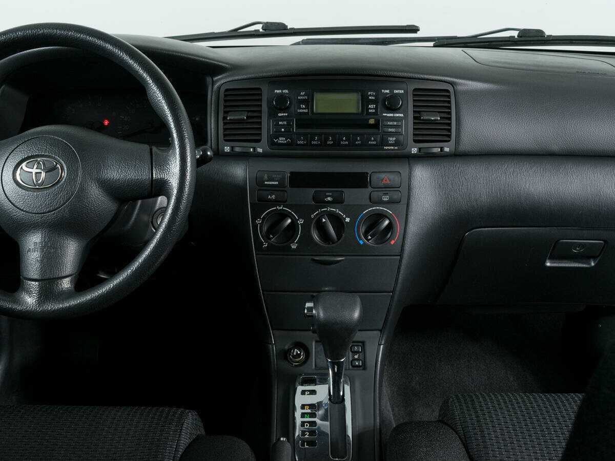 Toyota Corolla с пробегом — 2004 год. Фото: #7