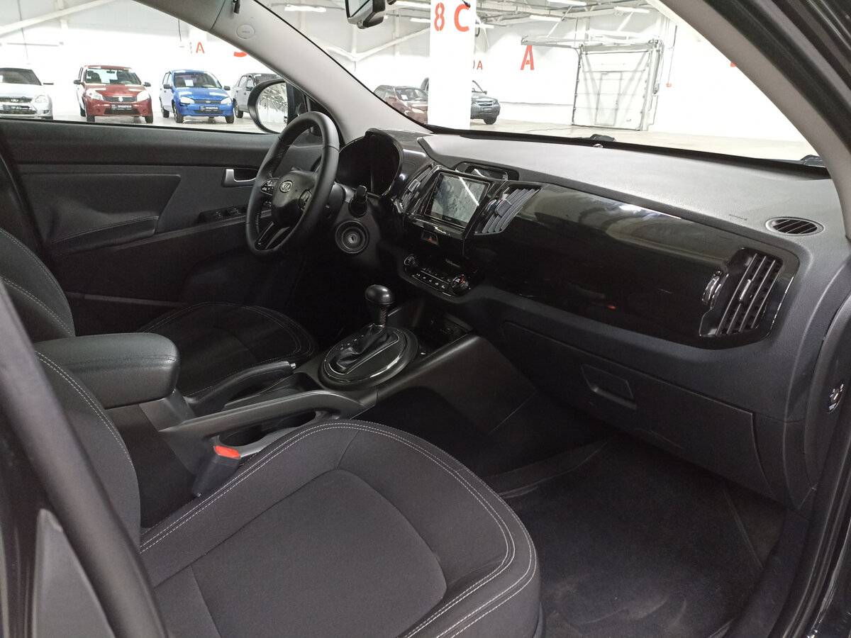 Kia Sportage с пробегом — 2011 год. Фото: #10