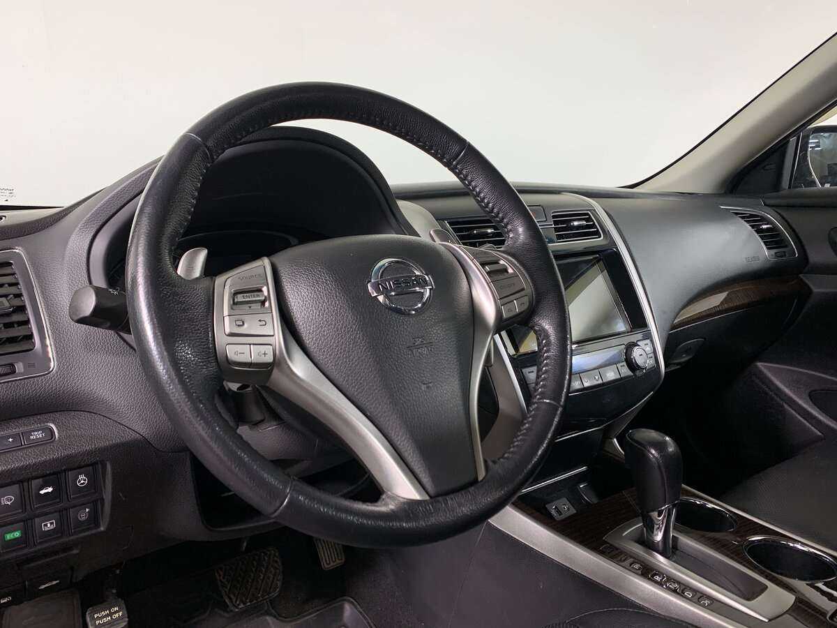 Nissan Teana с пробегом — 2014 год. Фото: #9