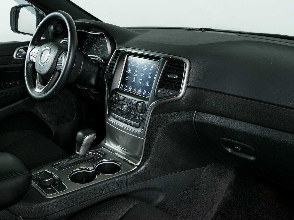 Jeep Grand Cherokee с пробегом — 2018 год. Фото: #9