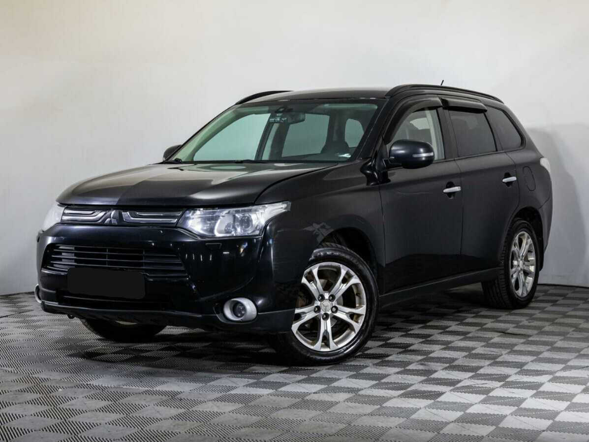 Mitsubishi Outlander с пробегом — 2012 год. Фото: #0