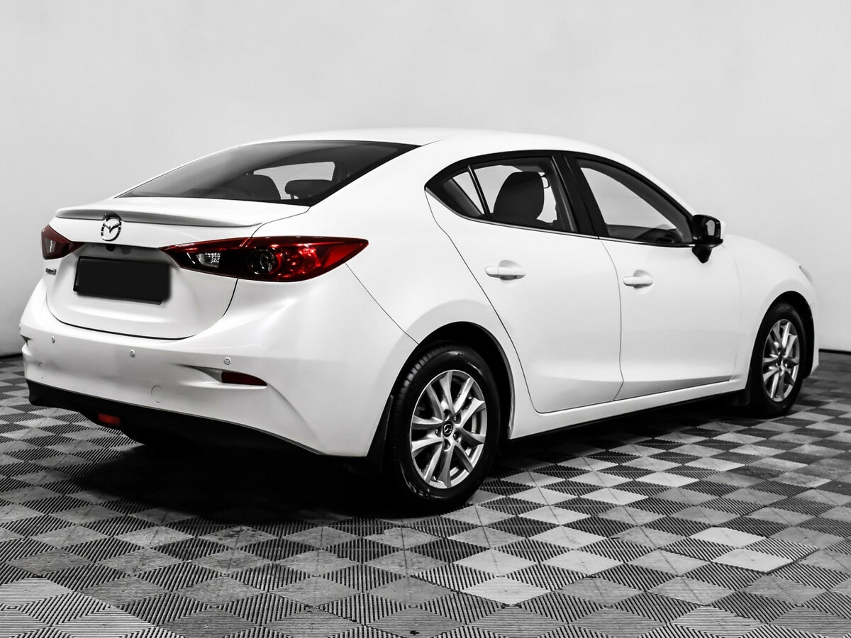 Mazda 3 с пробегом — 2015 год. Фото: #3