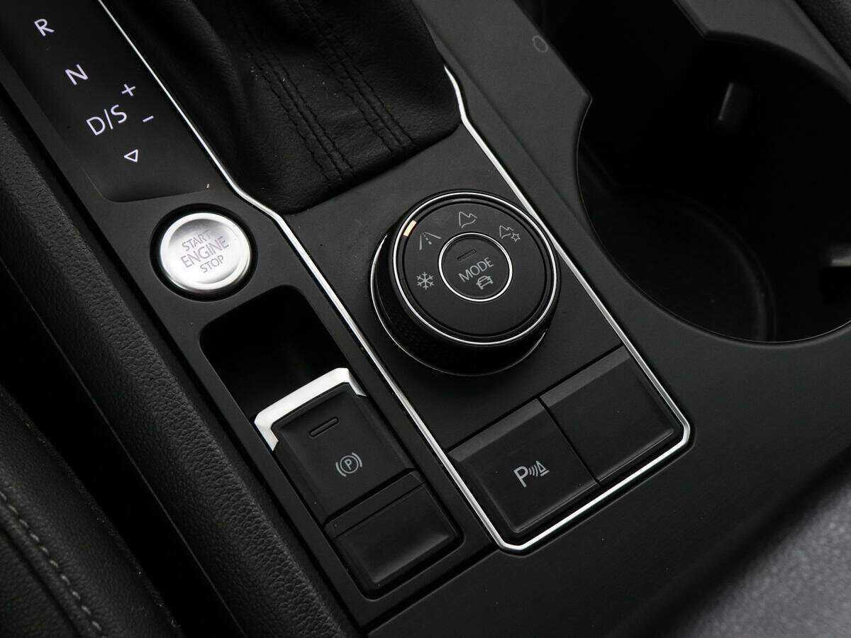Volkswagen Teramont с пробегом — 2018 год. Фото: #13