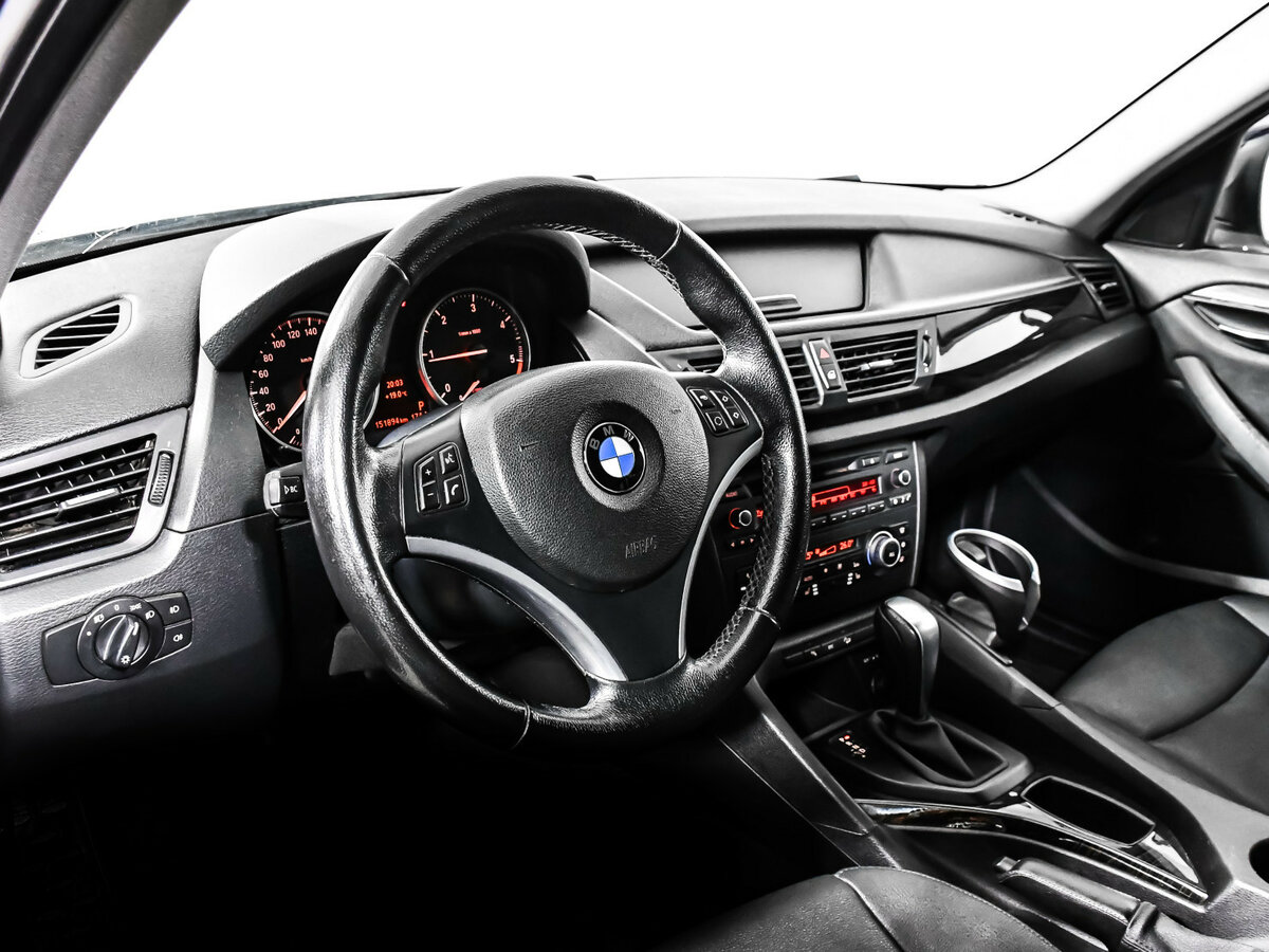 BMW X1 с пробегом — 2010 год. Фото: #9