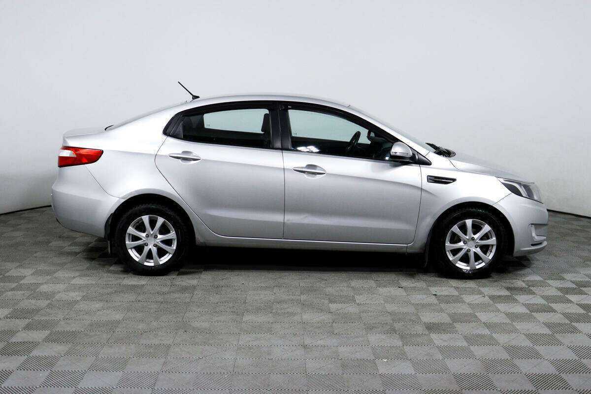 Kia Rio с пробегом — 2012 год. Фото: #3