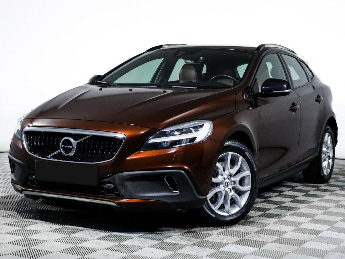 Volvo V40 Cross Country с пробегом — 2018 год. Посмотреть фото