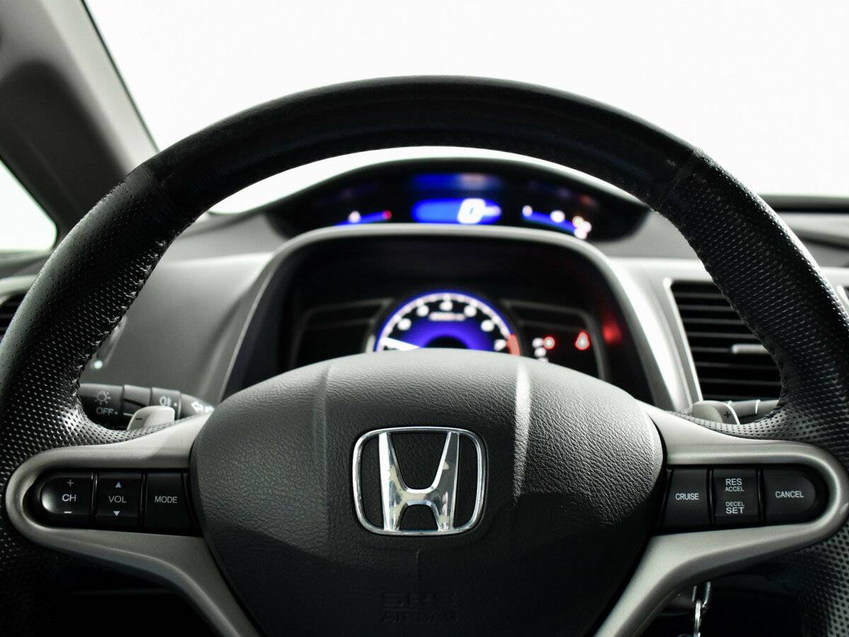 Honda Civic с пробегом — 2009 год. Фото: #13