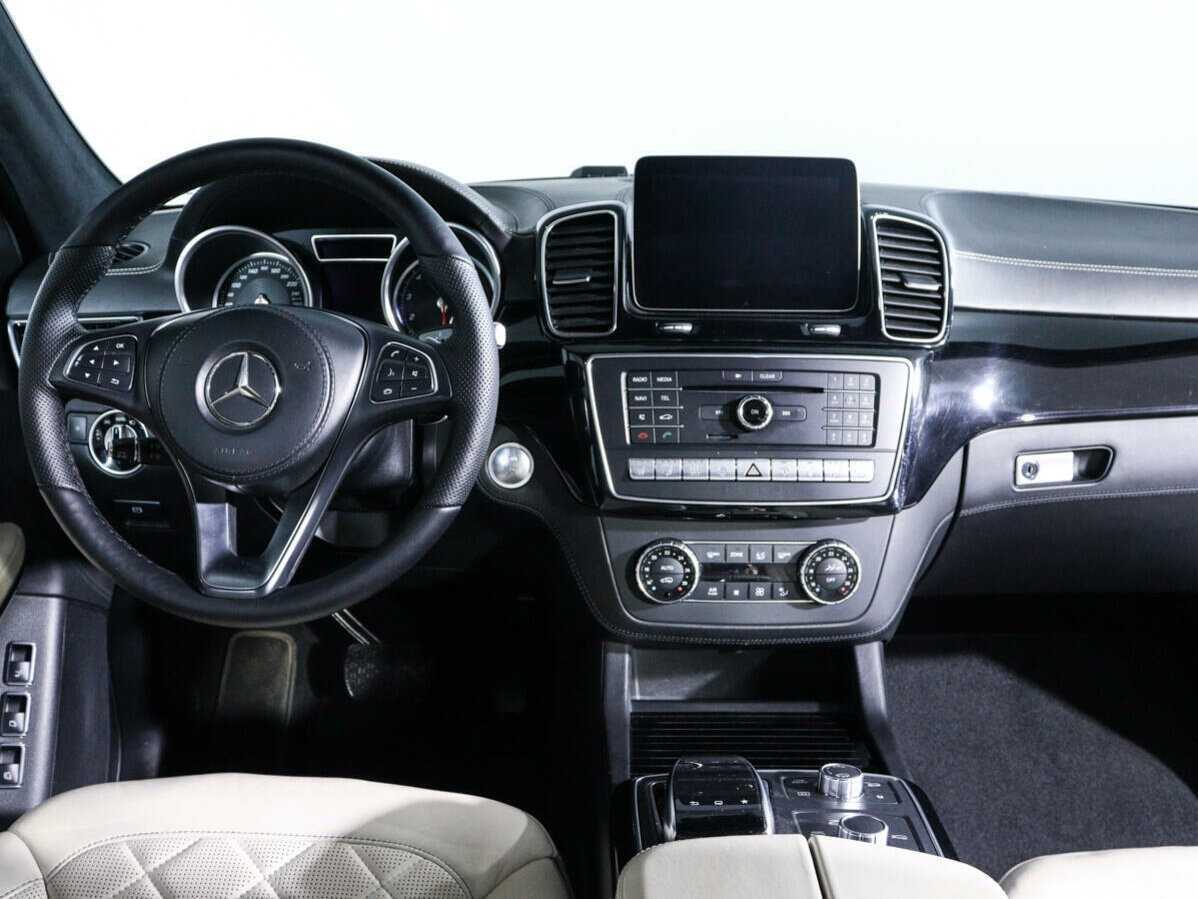 Mercedes-Benz GLS с пробегом — 2016 год. Фото: #11