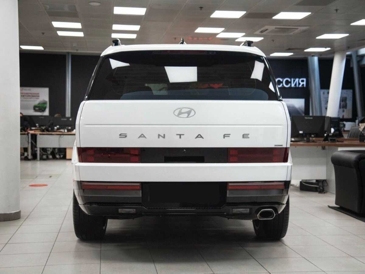 Hyundai Santa Fe с пробегом — 2024 год. Фото: #3
