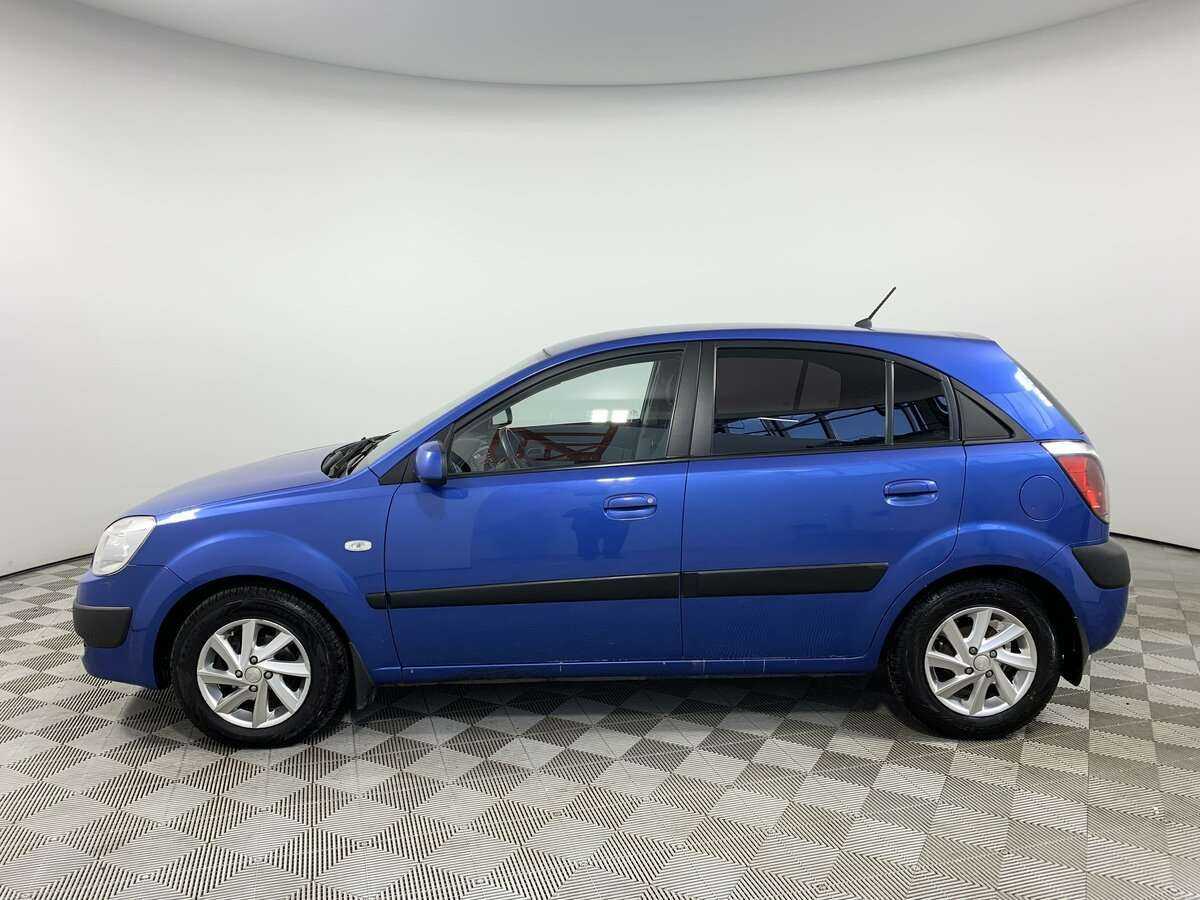 Kia Rio с пробегом — 2009 год. Фото: #7