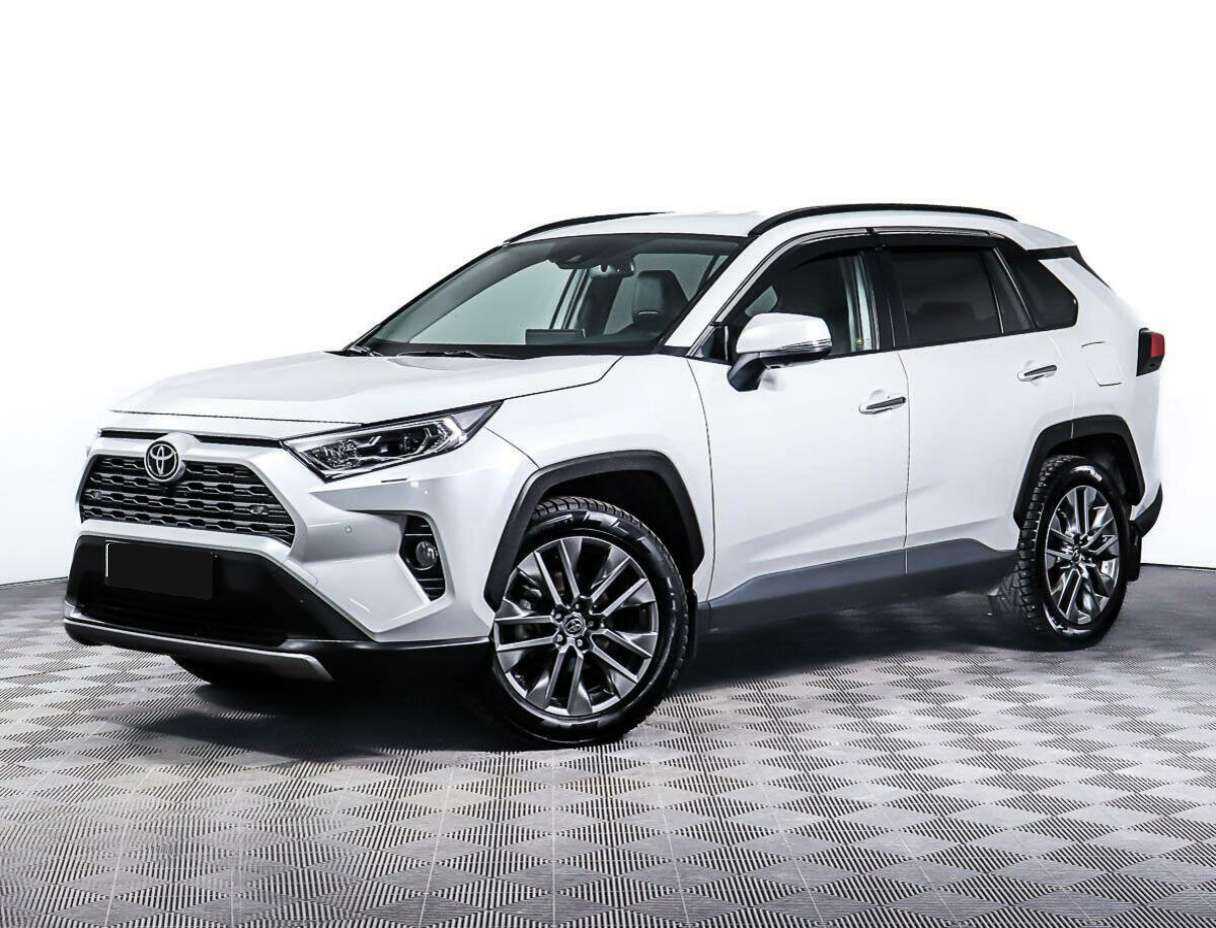 Toyota RAV4 с пробегом — 2021 год. Фото: #0