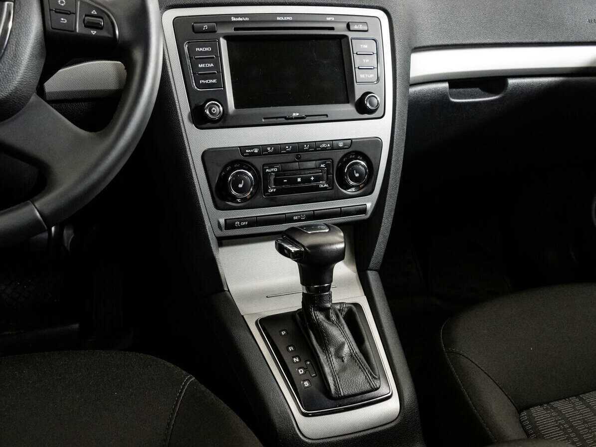 Skoda Octavia с пробегом — 2013 год. Фото: #12