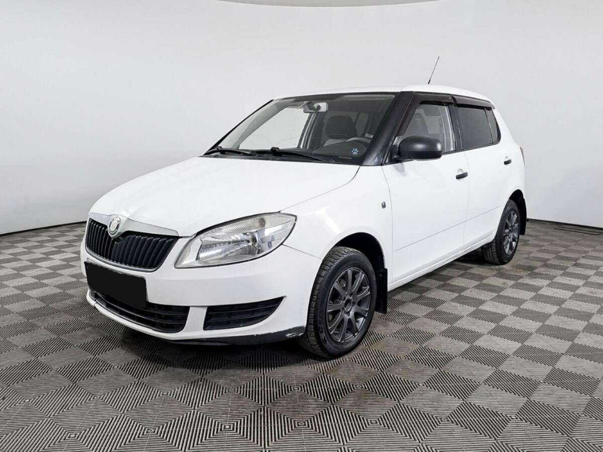 Skoda Fabia с пробегом — 2010 год. Посмотреть фото