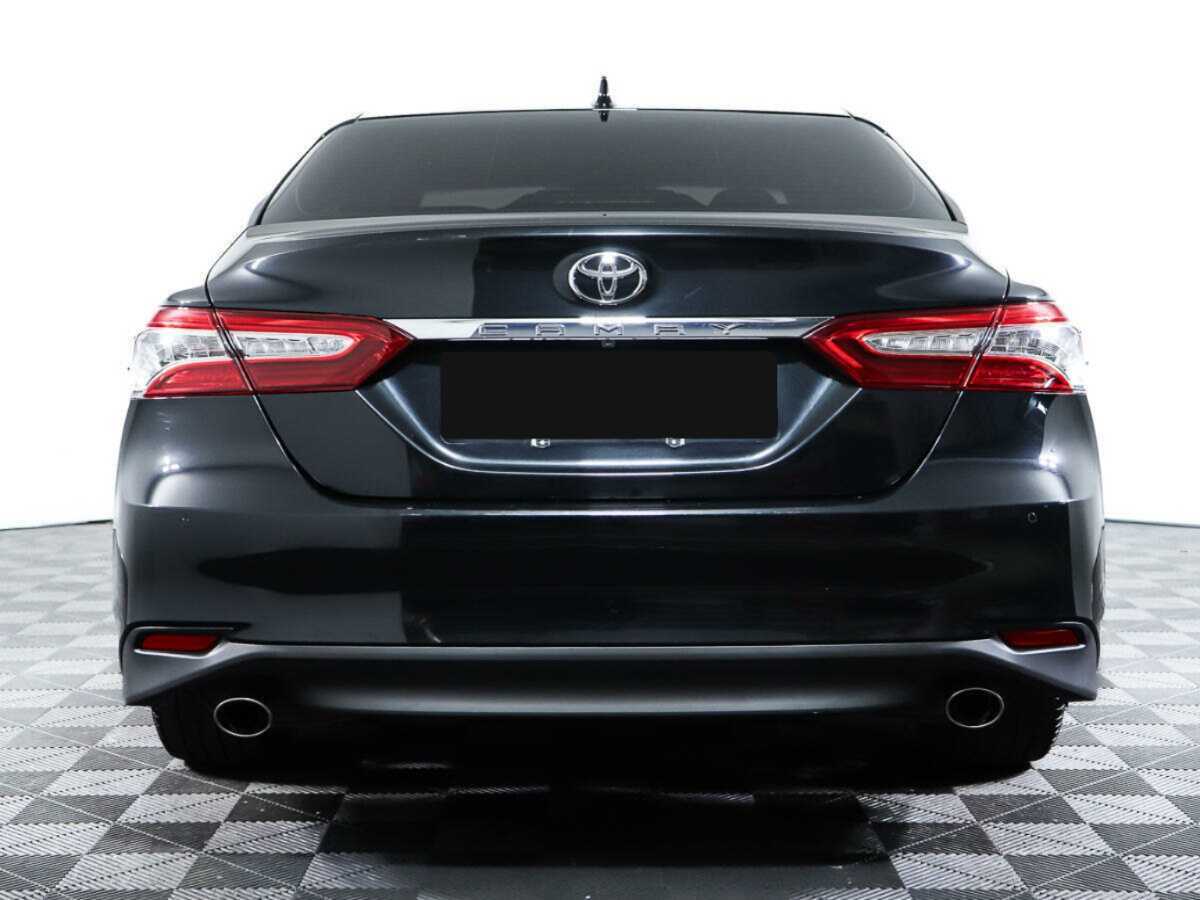 Toyota Camry с пробегом — 2022 год. Фото: #3