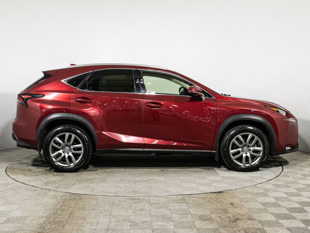 Lexus NX с пробегом — 2015 год. Фото: #3