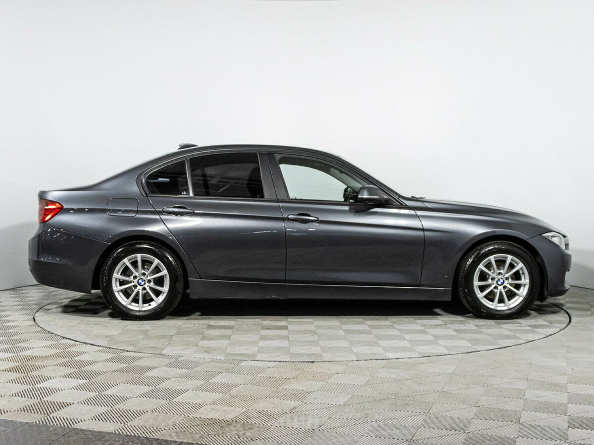 BMW 3 серии с пробегом — 2014 год. Фото: #3