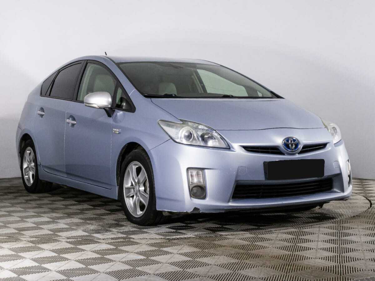 Toyota Prius с пробегом — 2010 год. Фото: #2
