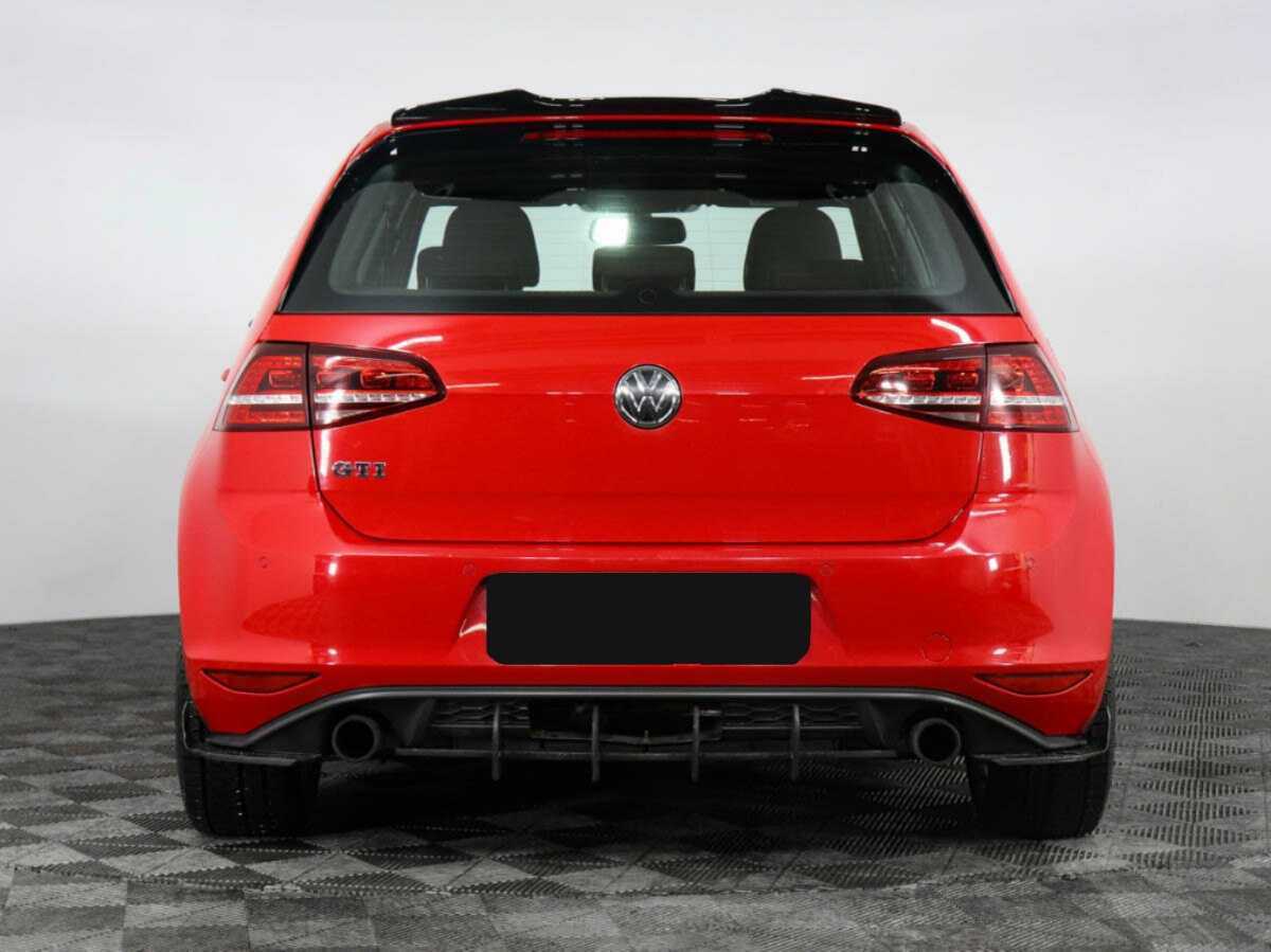 Volkswagen Golf GTI с пробегом — 2013 год. Фото: #4