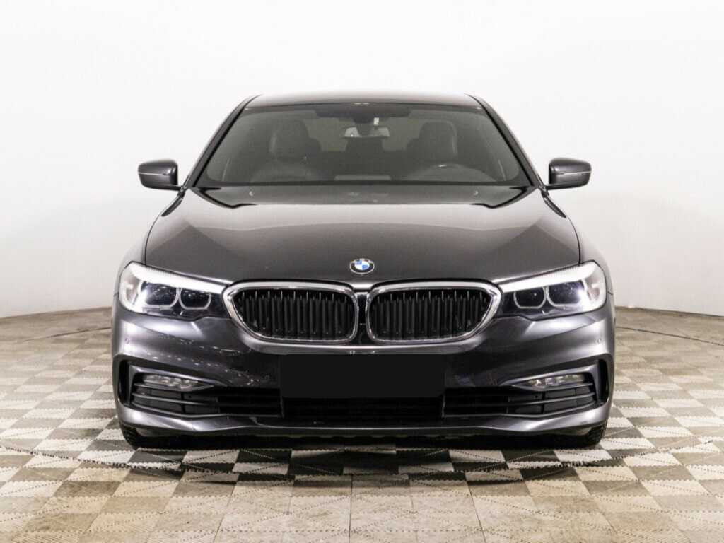 BMW 5 серии с пробегом — 2019 год. Фото: #1