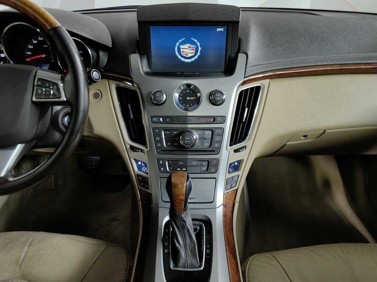 Cadillac CTS с пробегом — 2009 год. Фото: #10