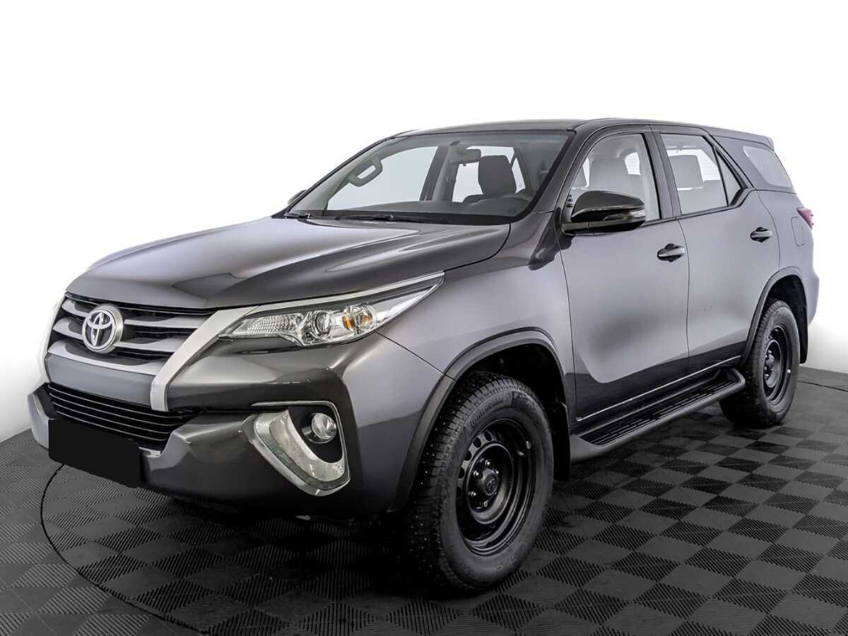 Toyota Fortuner с пробегом — 2019 год. Фото: #0