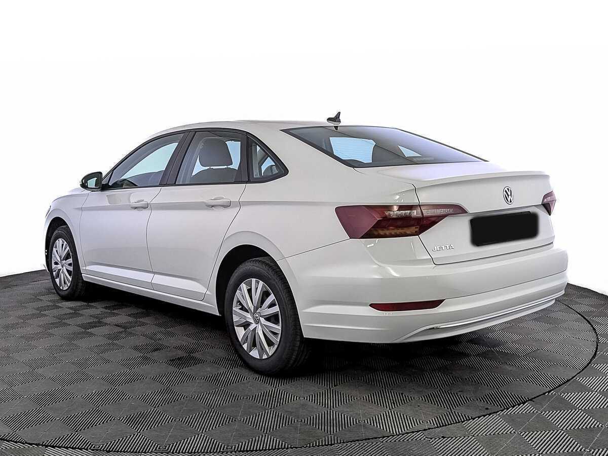 Volkswagen Jetta с пробегом — 2020 год. Фото: #6