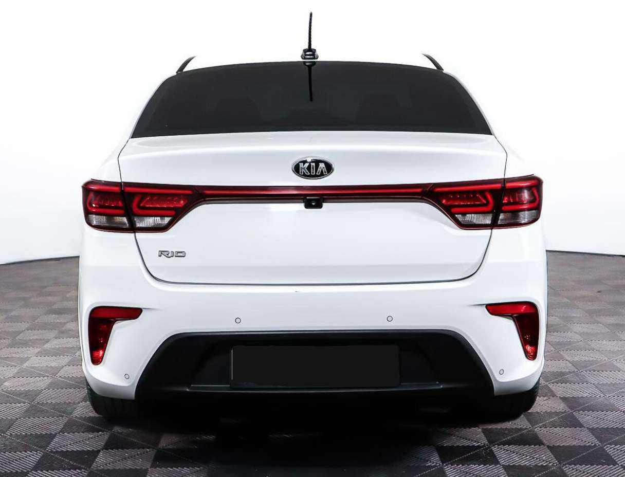 Kia Rio с пробегом — 2017 год. Фото: #5