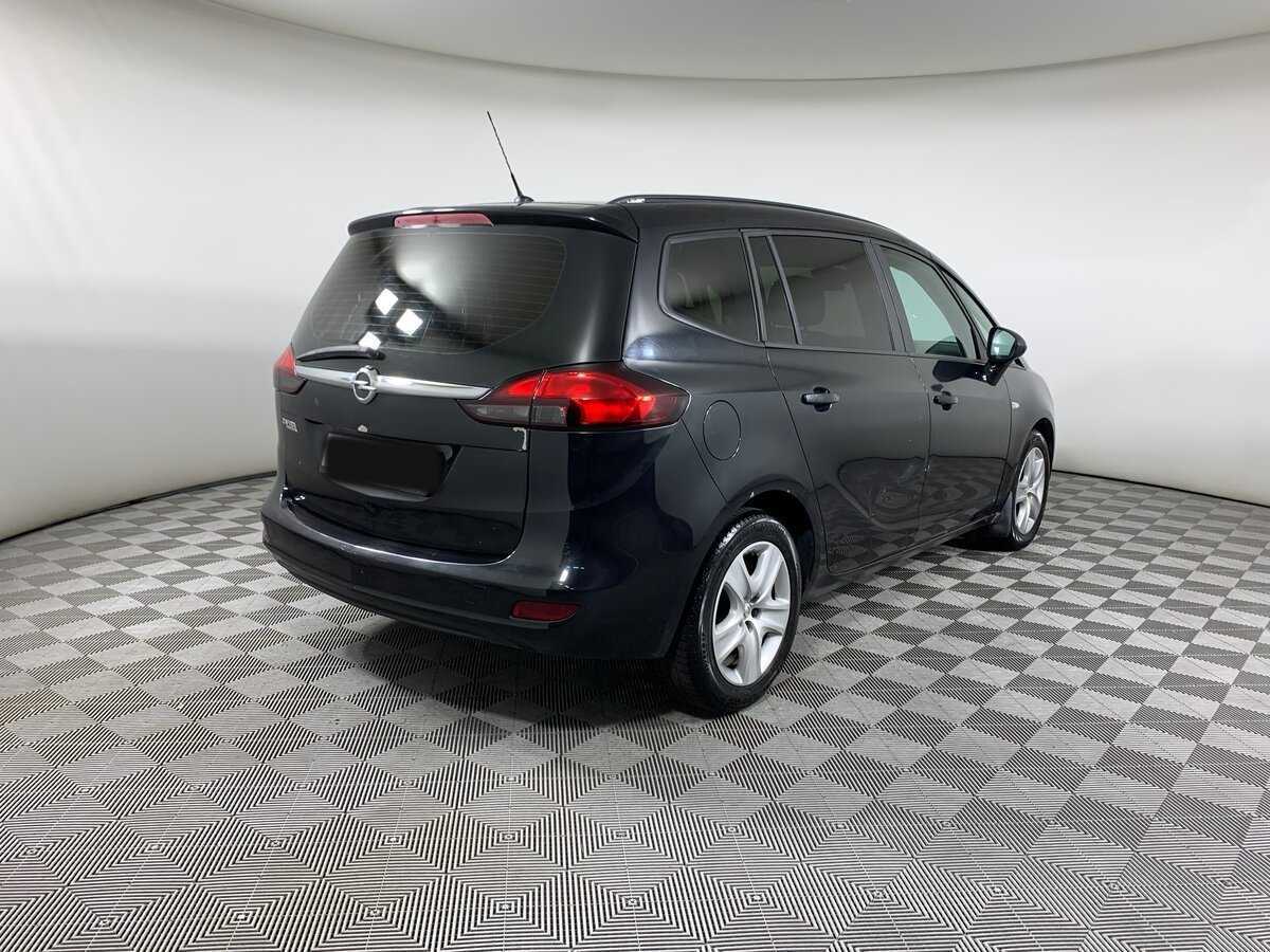 Opel Zafira с пробегом — 2012 год. Фото: #4