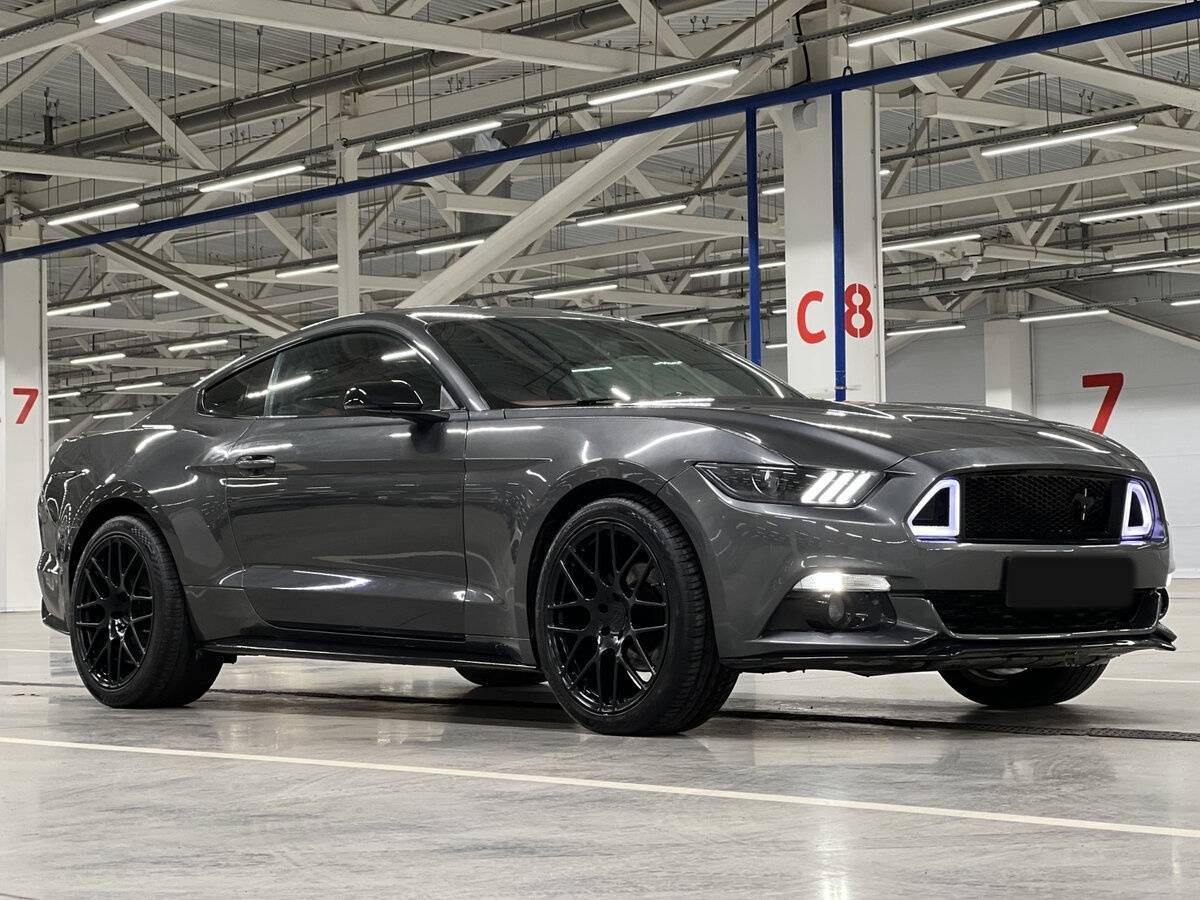 Ford Mustang с пробегом — 2016 год. Фото: #26