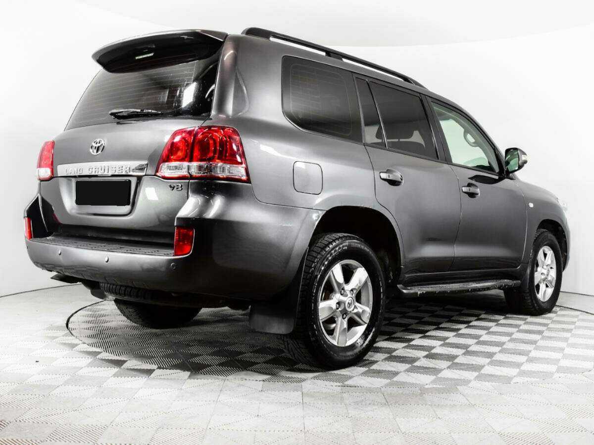 Toyota Land Cruiser с пробегом — 2010 год. Фото: #3
