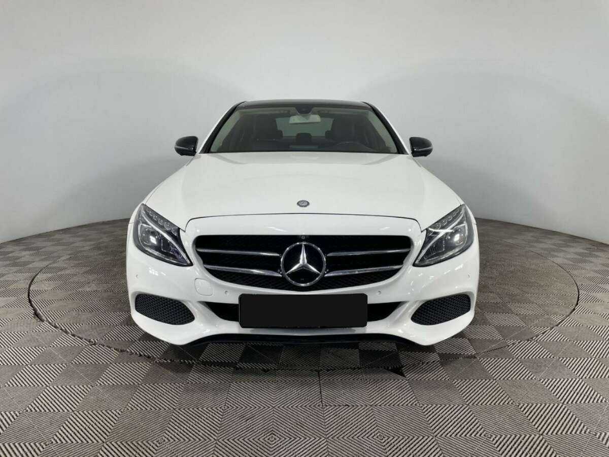 Mercedes-Benz C-Класс с пробегом — 2015 год. Фото: #1