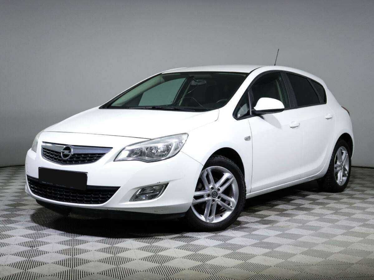 Opel Astra с пробегом — 2011 год. Посмотреть фото