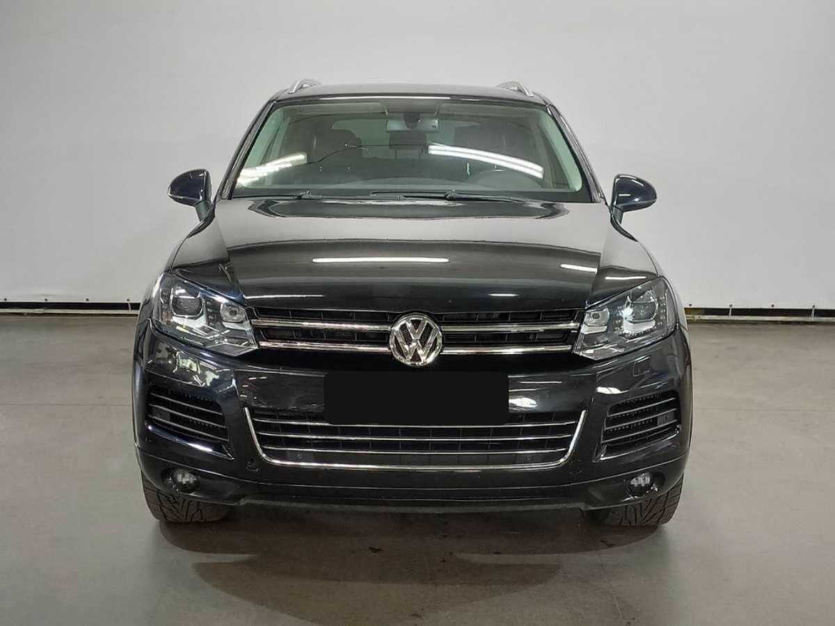Volkswagen Touareg с пробегом — 2013 год. Фото: #1
