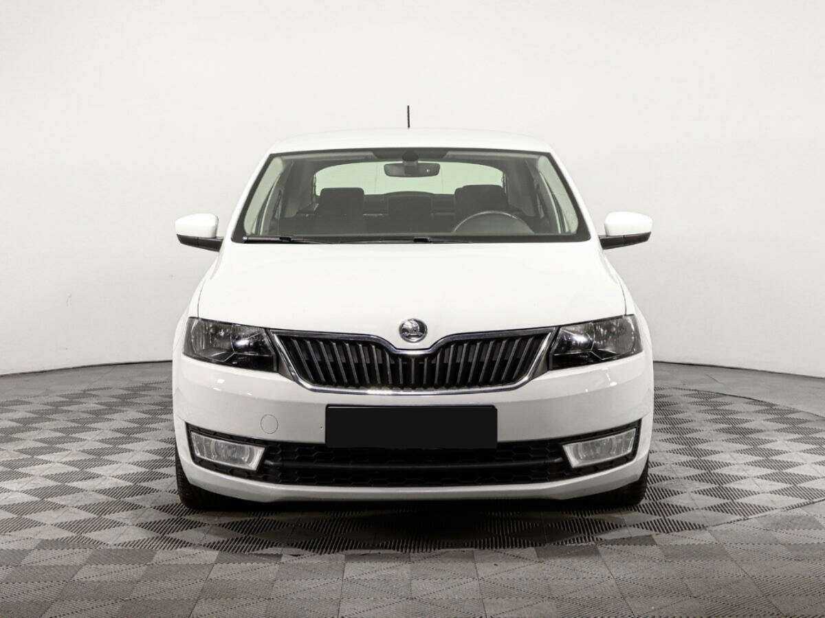 Skoda Rapid с пробегом — 2016 год. Фото: #1