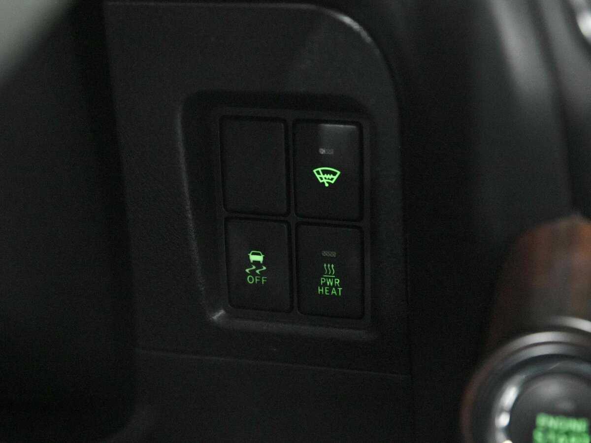 Toyota Land Cruiser Prado с пробегом — 2017 год. Фото: #18