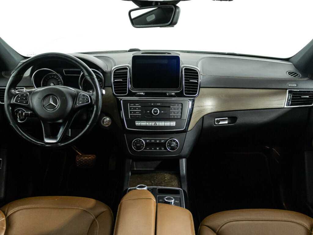 Mercedes-Benz GLE Coupe с пробегом — 2018 год. Фото: #12