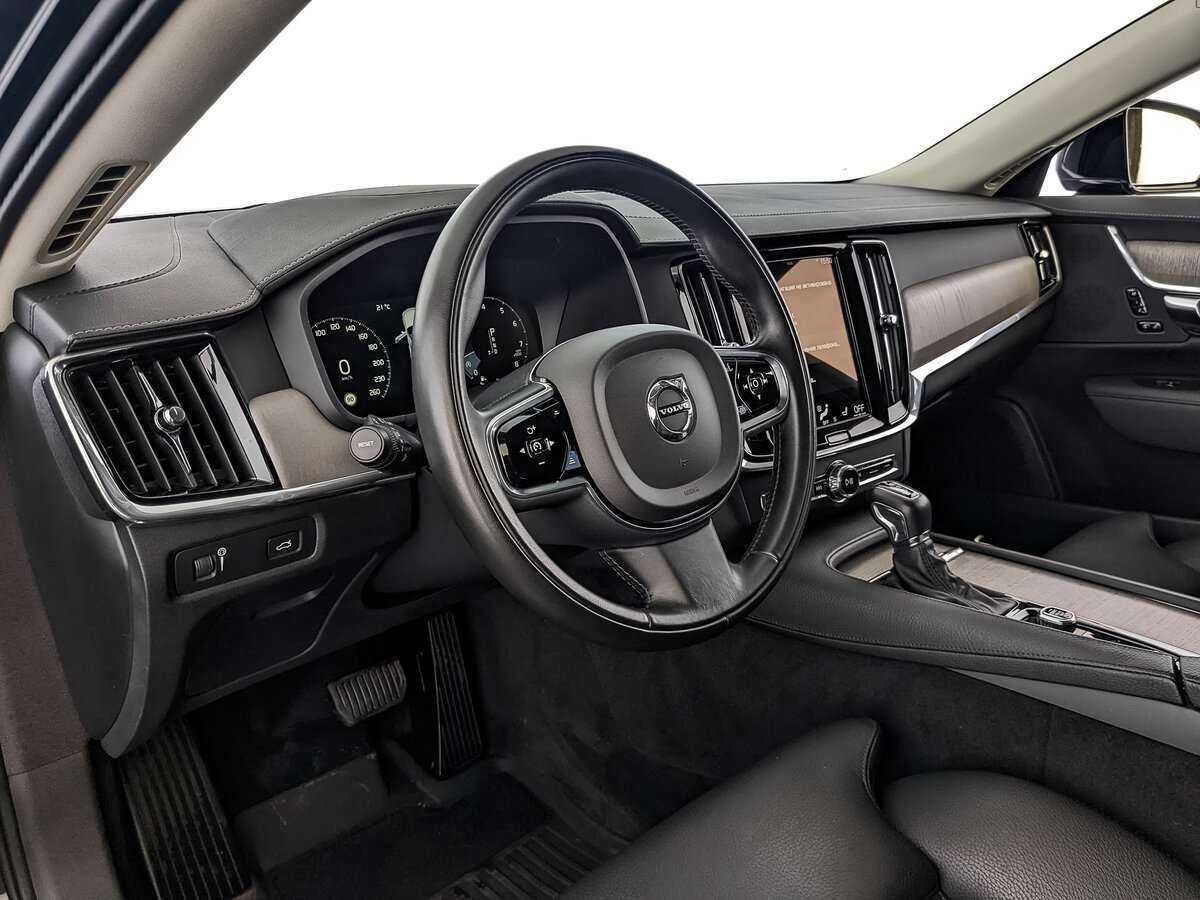 Volvo S90 с пробегом — 2021 год. Фото: #10
