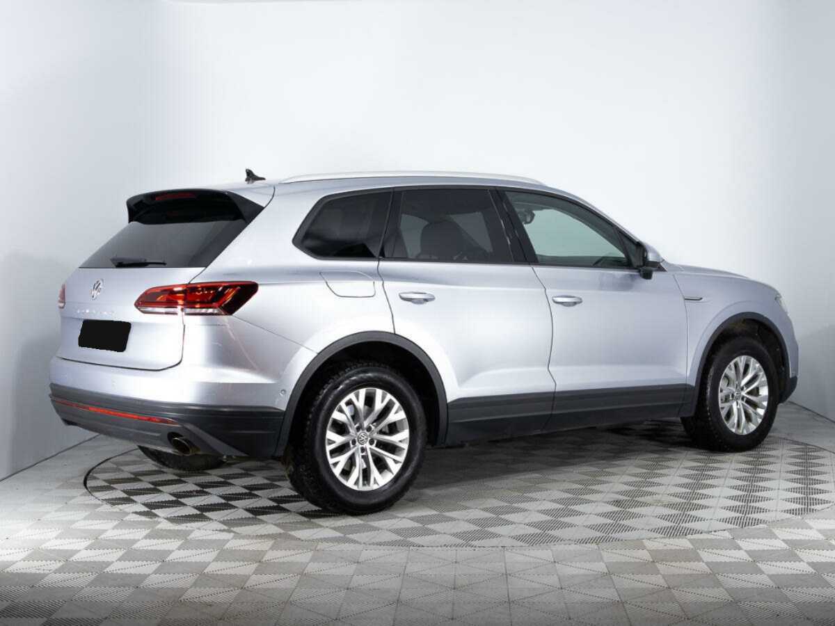 Volkswagen Touareg с пробегом — 2018 год. Фото: #3